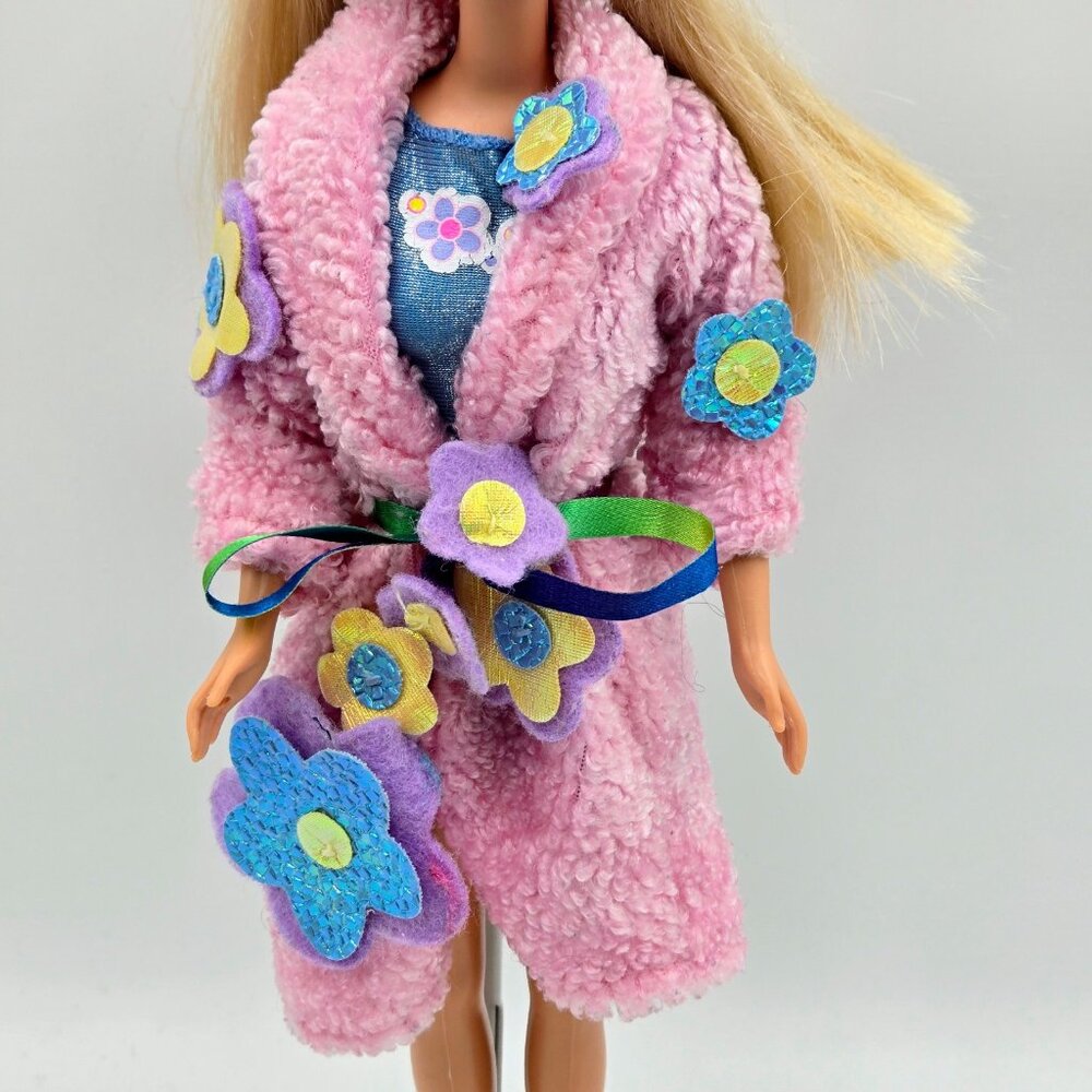 Vintage 1999 Pajama Fun Barbie Doll 26883 Target Special Edition Mattel Read - Picture 3 of 16